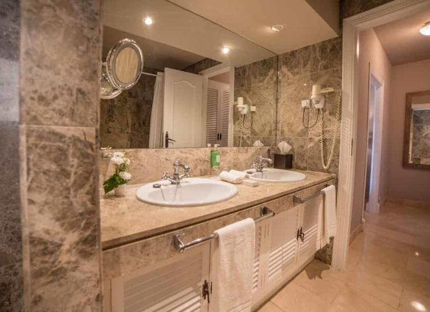 Bathroom Photo