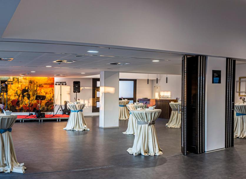 Banquet hall Photo
