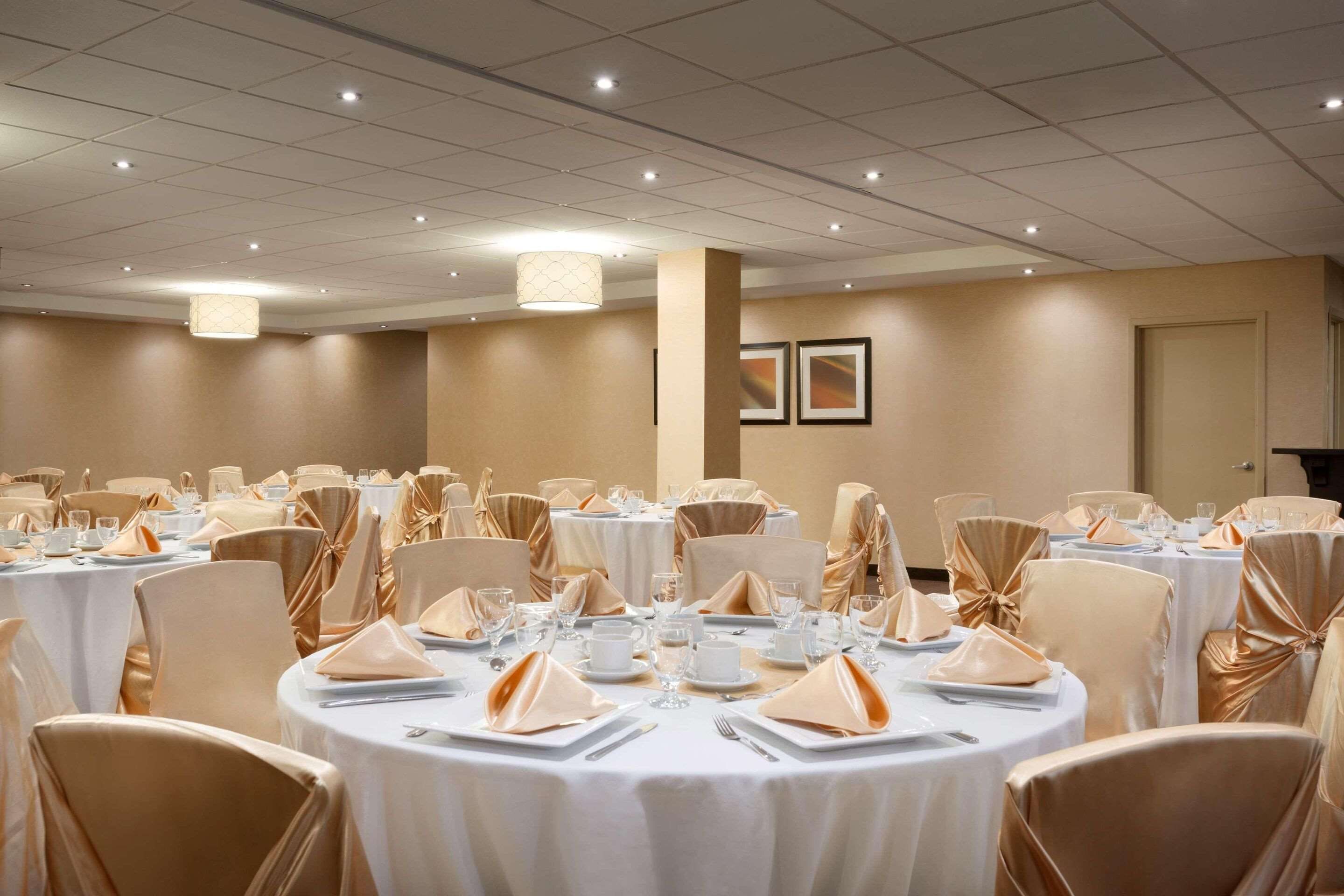 Banquet hall