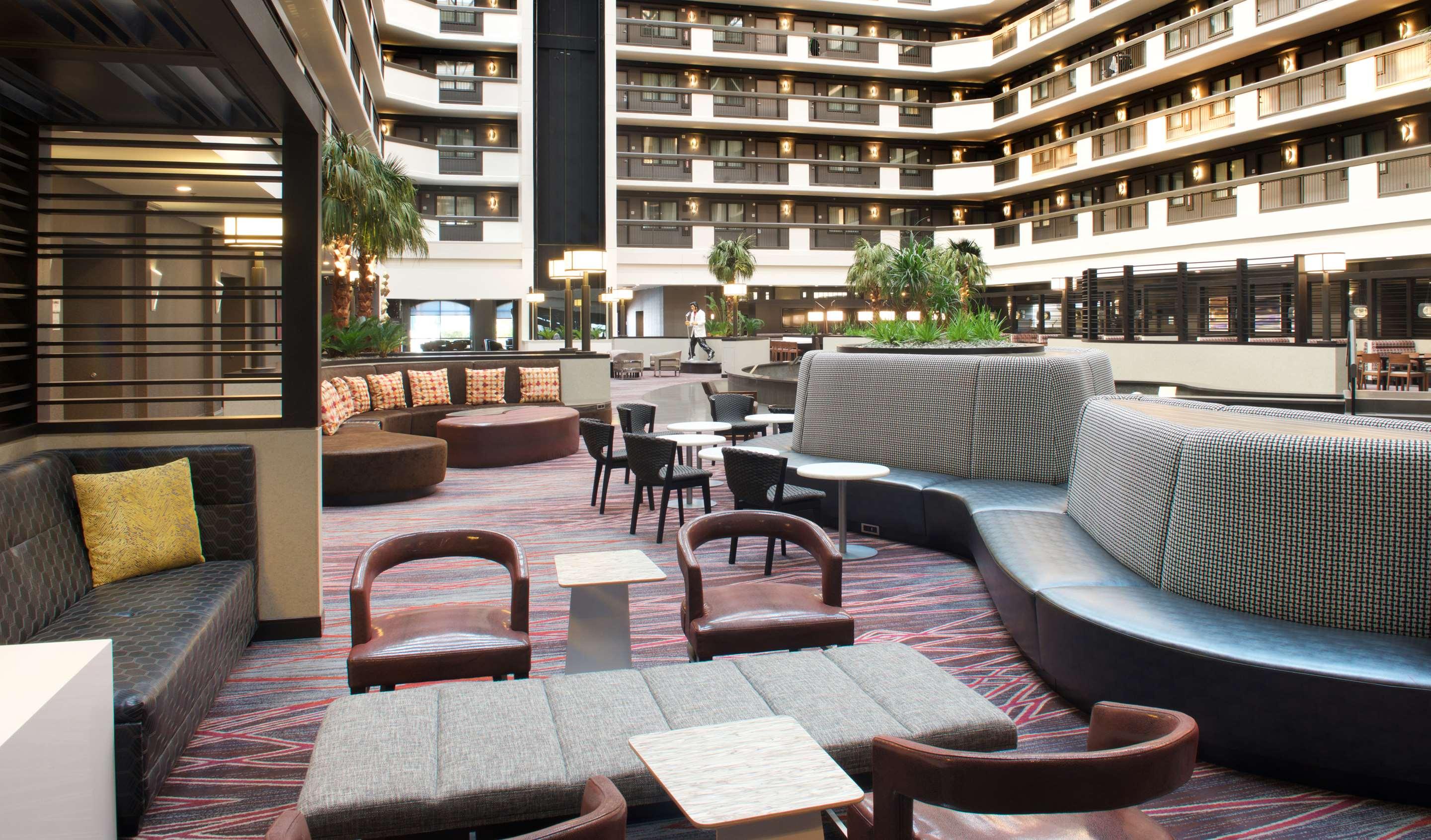 Embassy Suites | College Station, TX