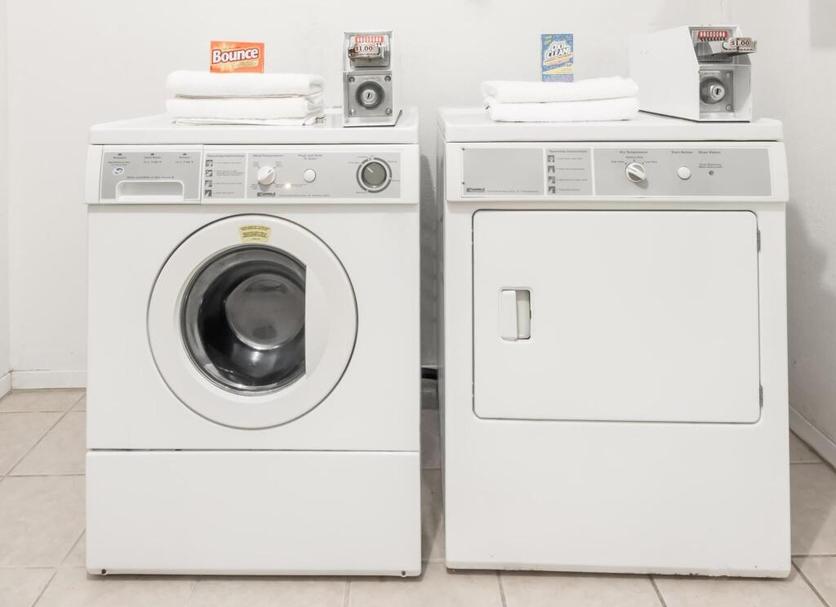 Laundry facility Photo