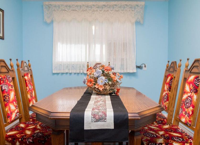 Dining room Photo