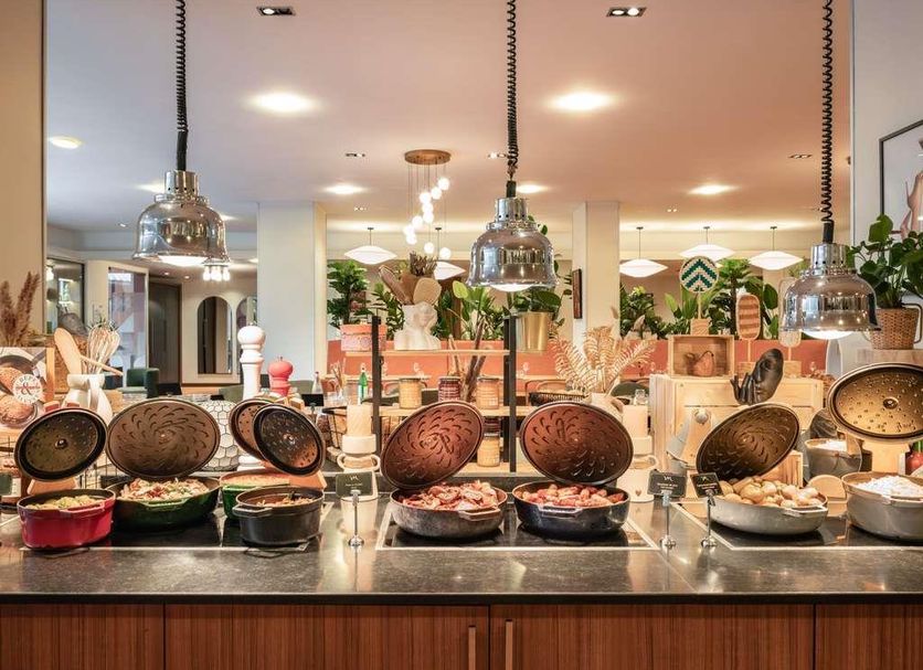 Dining room Photo