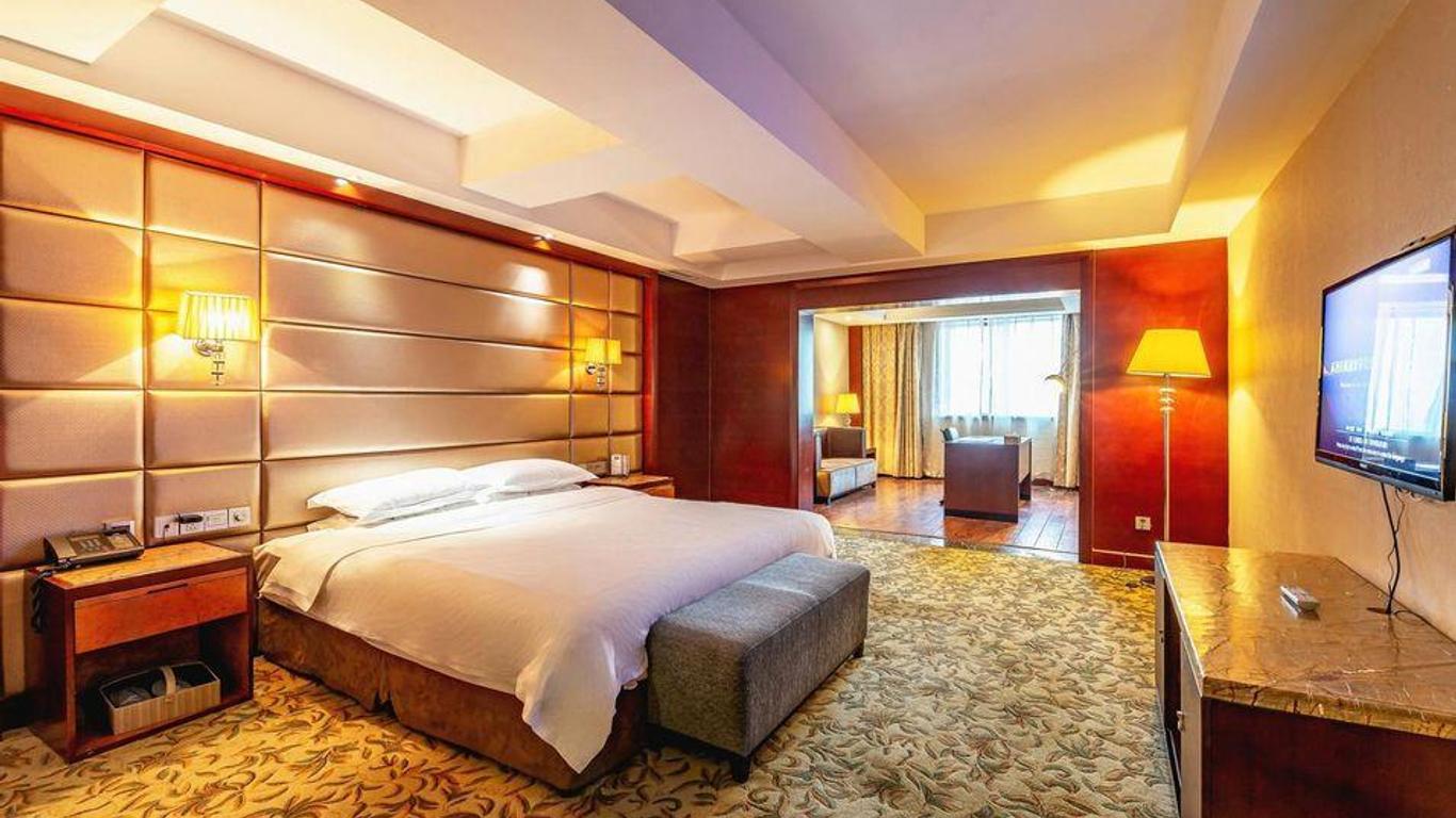 Huaxin Peninsula Hotel