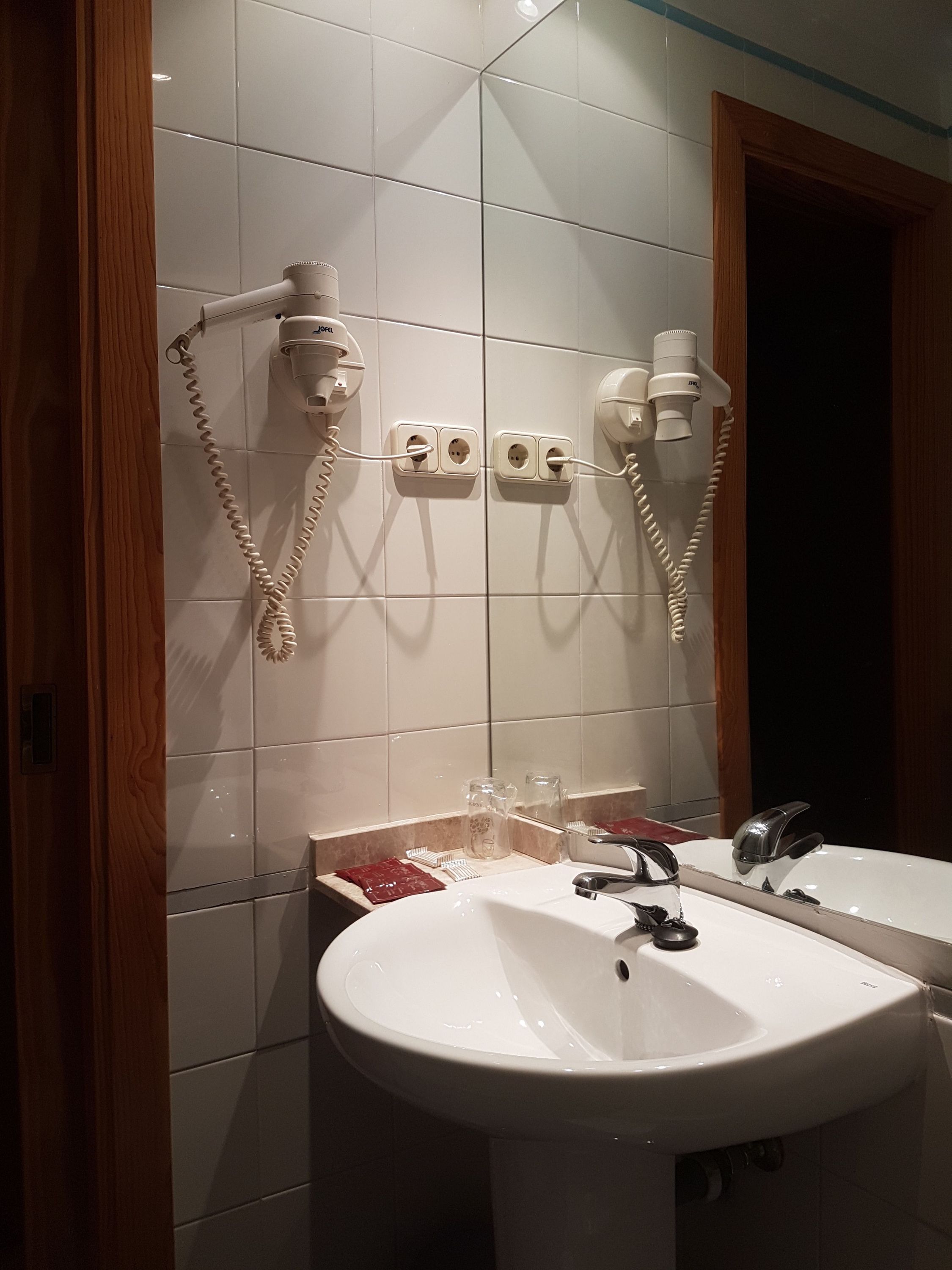Room amenity