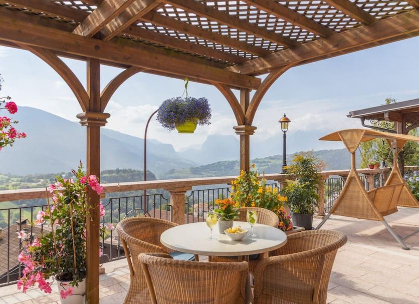 Balcony Photo