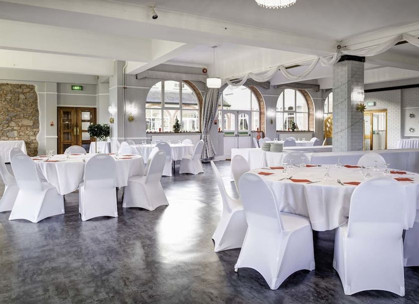 Banquet hall Photo