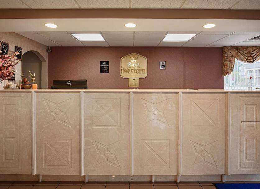 Front desk Photo