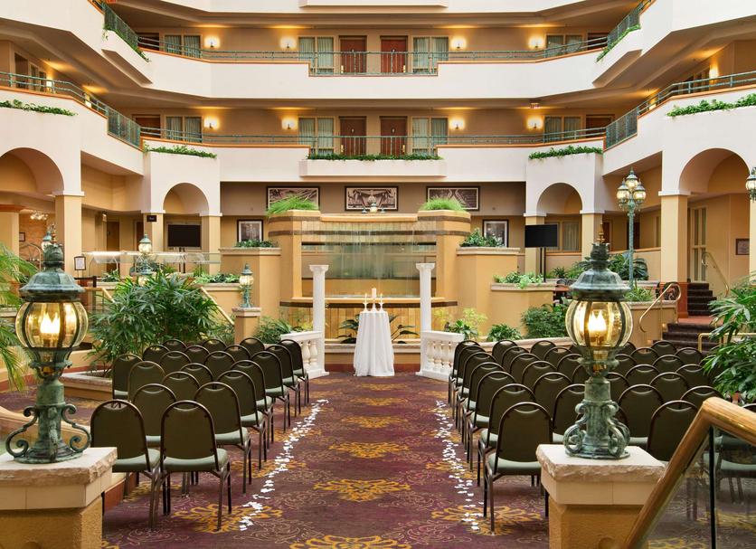 Banquet hall Photo