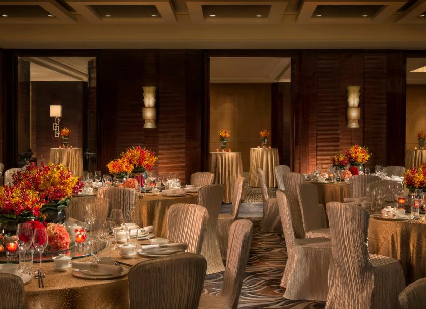 Banquet hall Photo