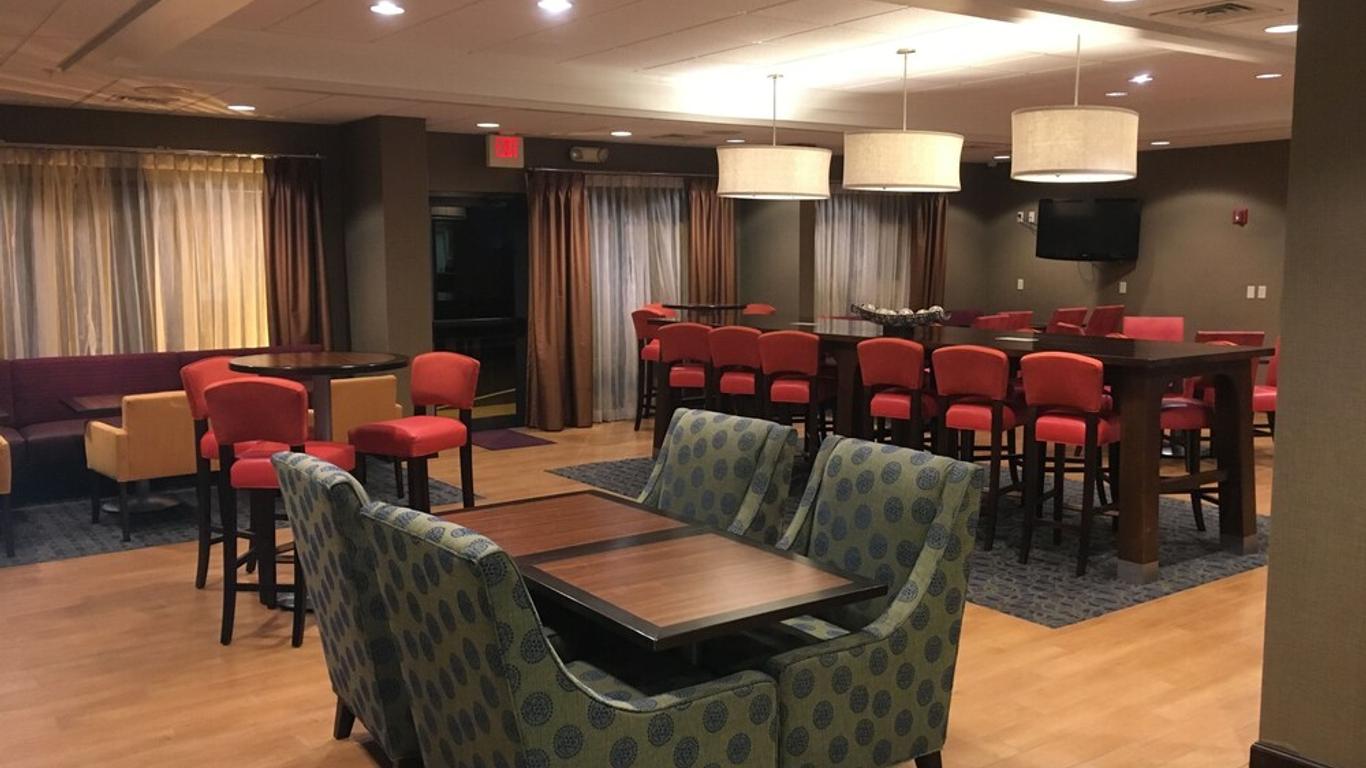 Hampton Inn Bedford