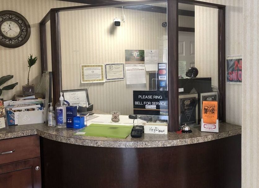 Front desk Photo