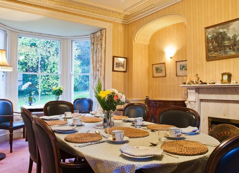 Dining room Photo