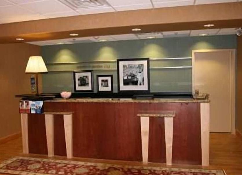 Front desk Photo