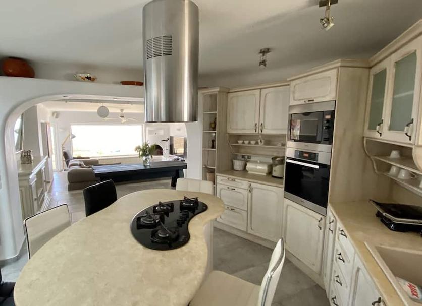 Kitchen Photo