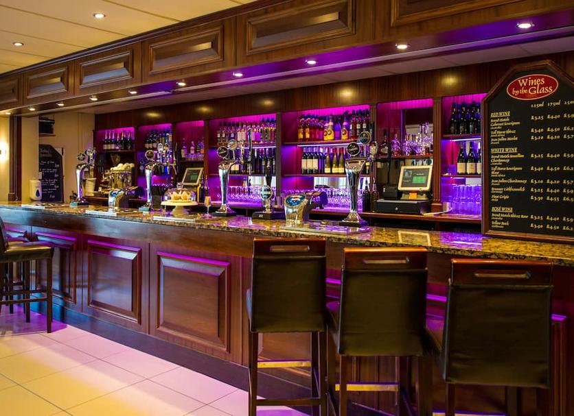 Bar Photo