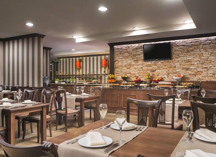Restaurant Photo