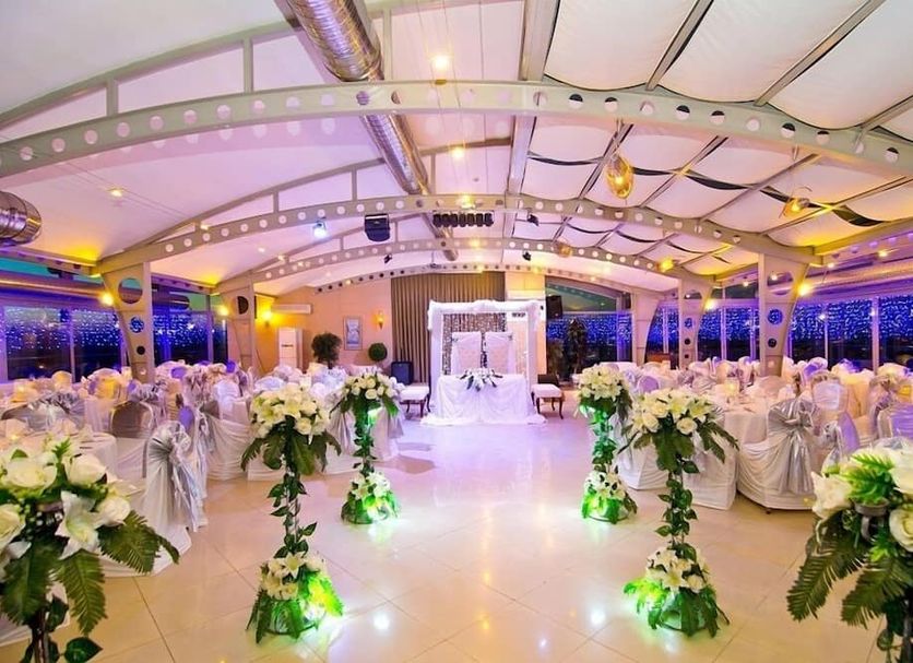 Banquet hall Photo