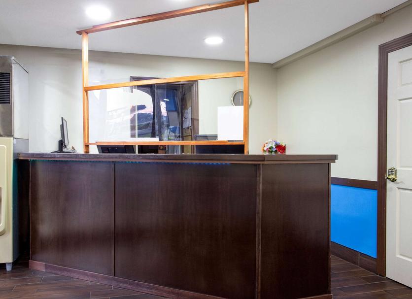 Front desk Photo