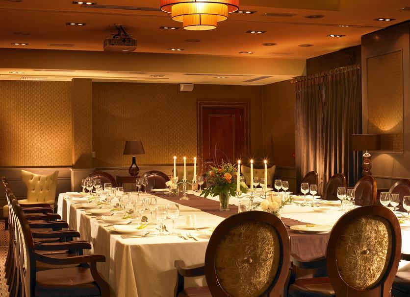 Banquet hall Photo