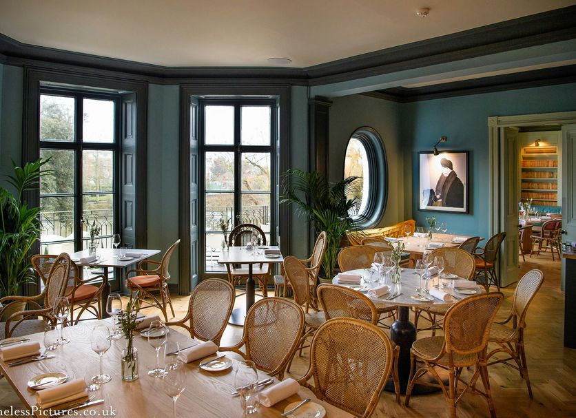 Restaurant Photo