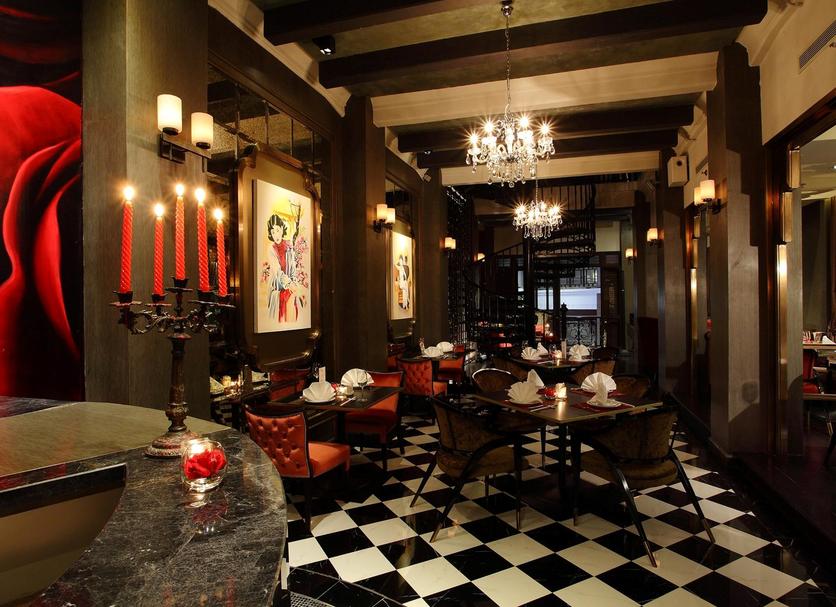 Restaurant Photo