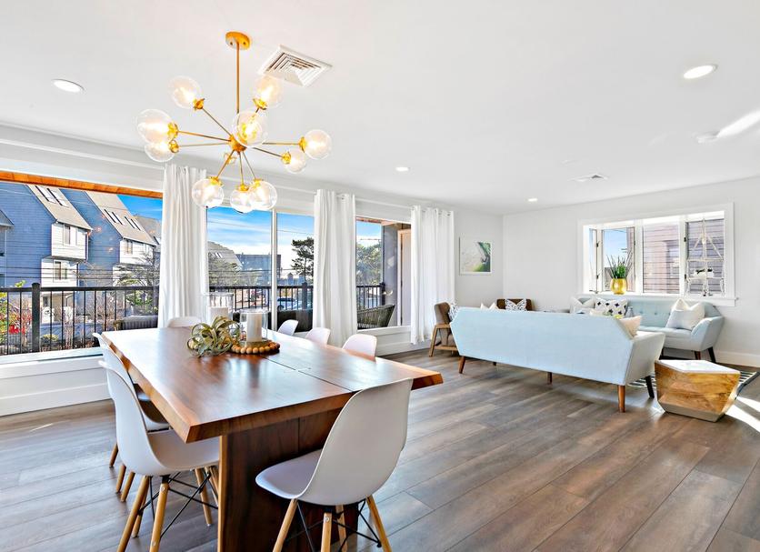 Dining room Photo