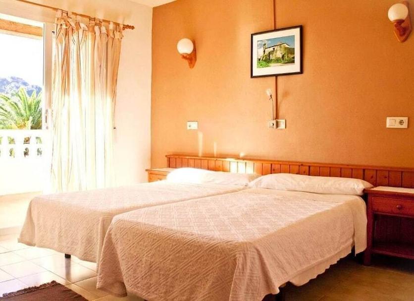 Bedroom Photo