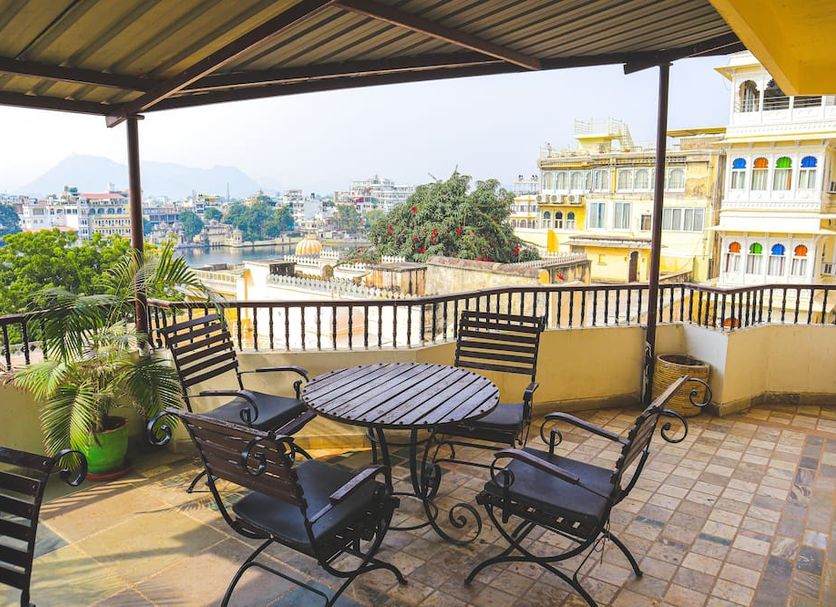 Balcony Photo