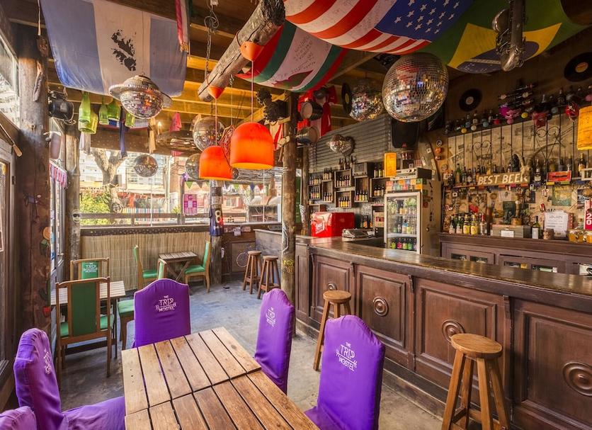 Bar Photo
