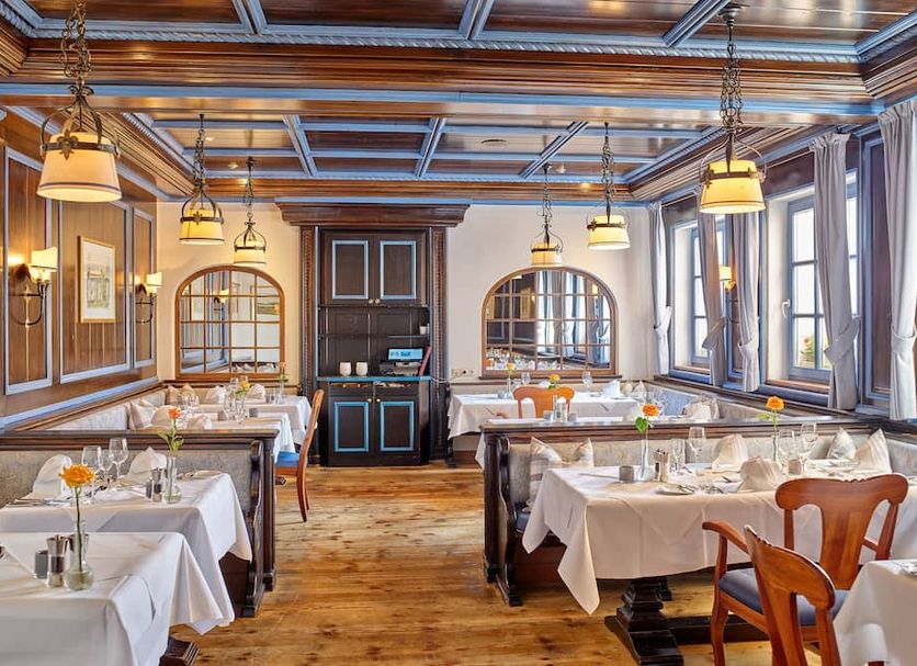 Restaurant Photo
