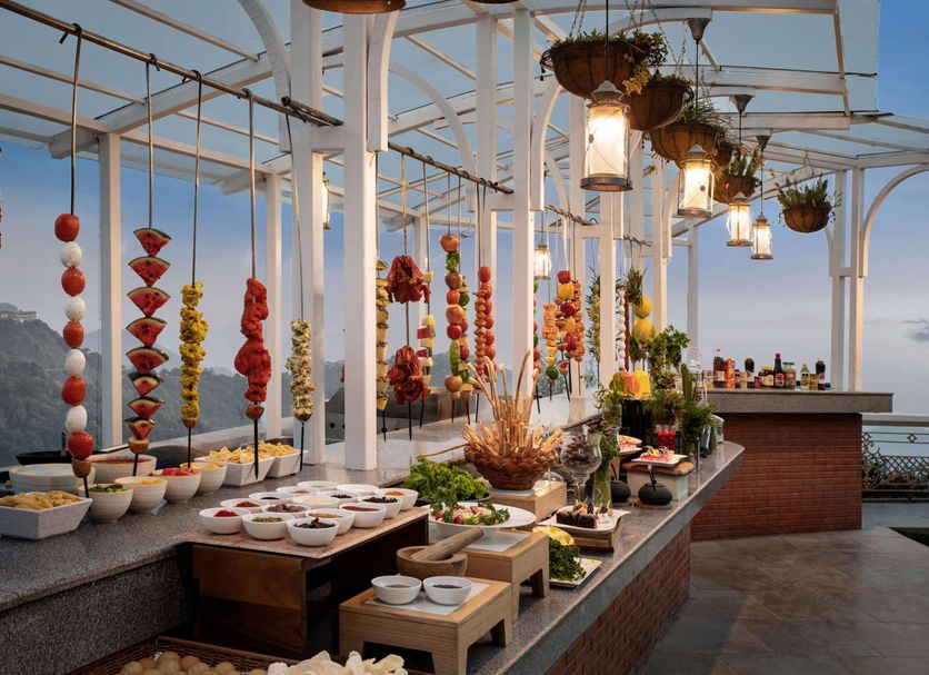 Buffet Photo