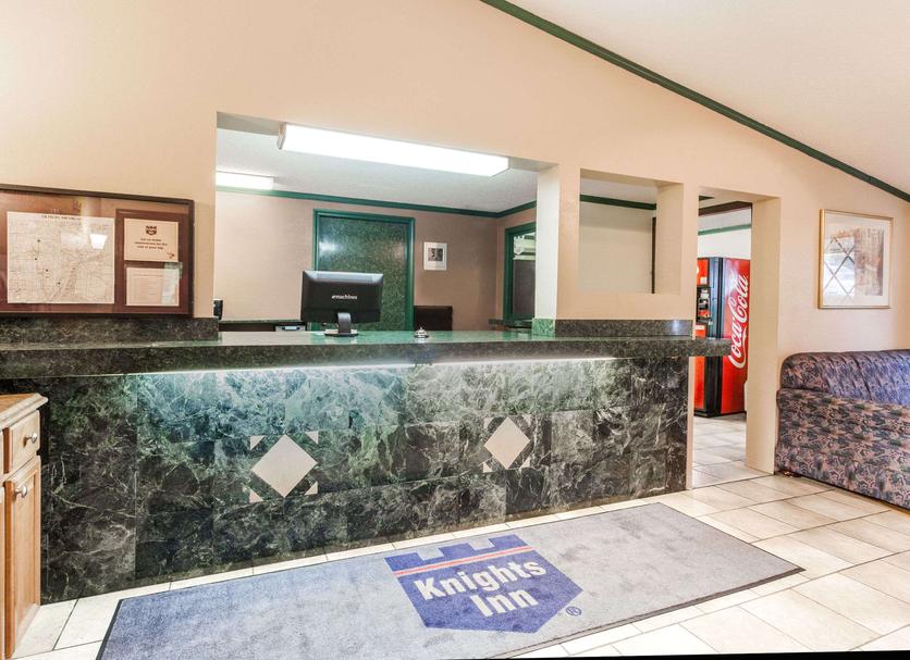 Front desk Photo