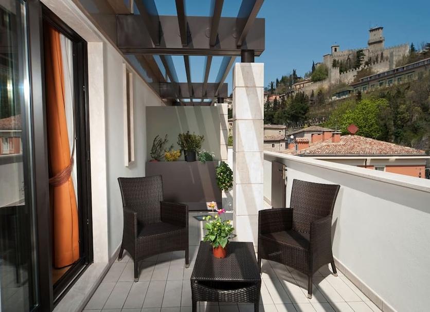 Balcony Photo