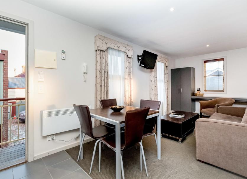 Dining room Photo