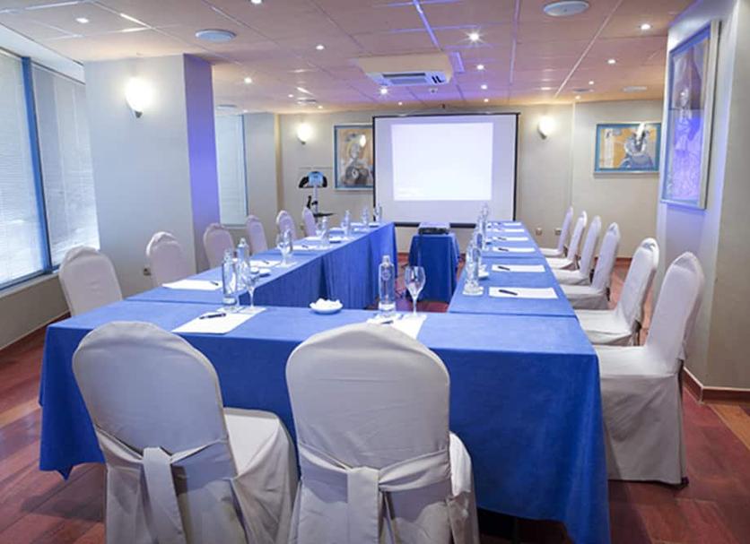 Conference room Photo