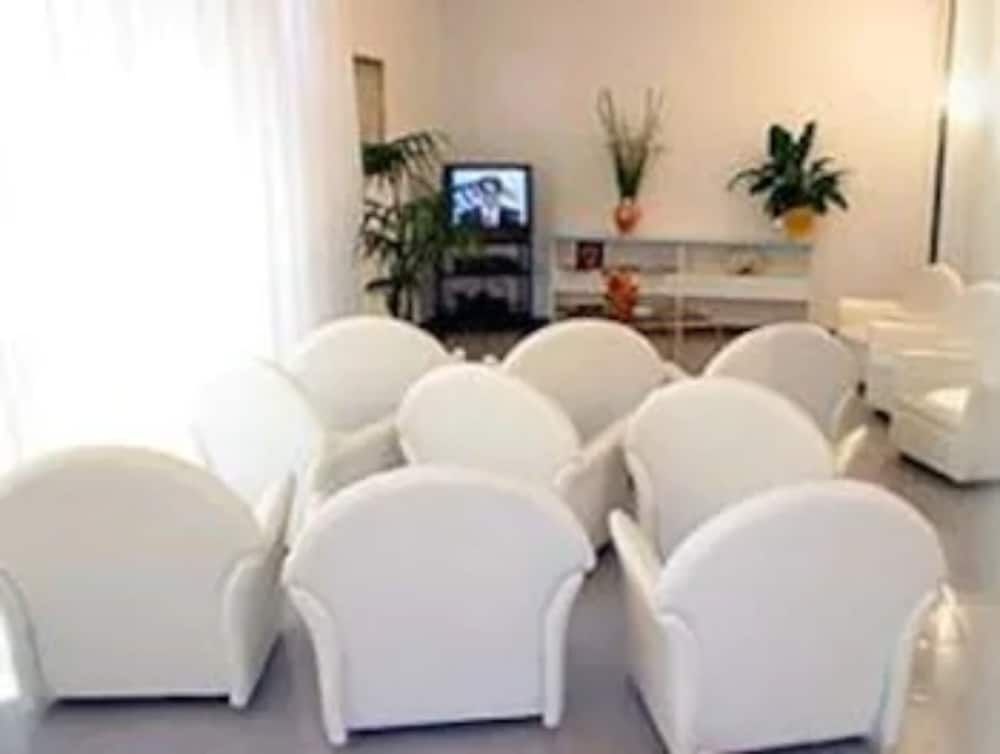 Decor