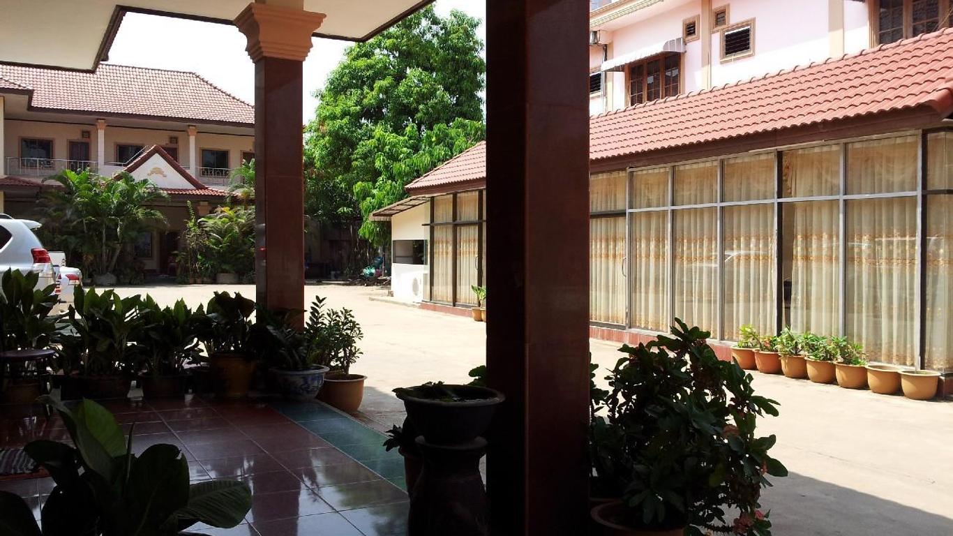 La Ong Dao Hotel 2