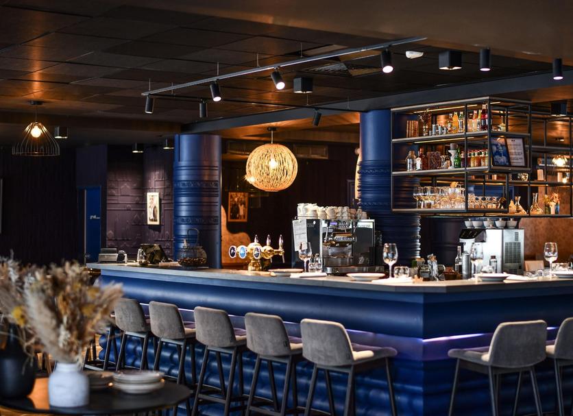Bar Photo