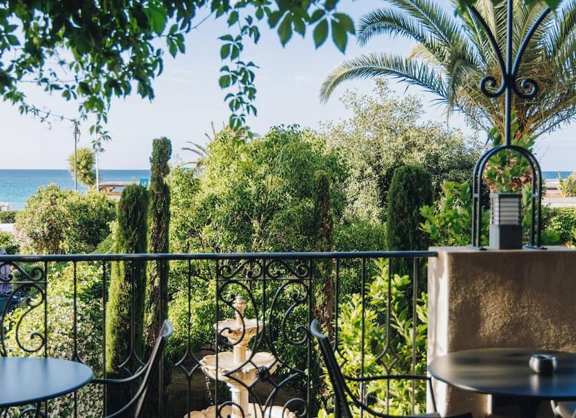 Balcony Photo