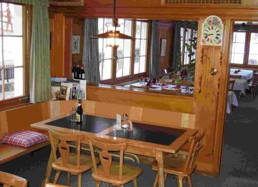 Dining room Photo