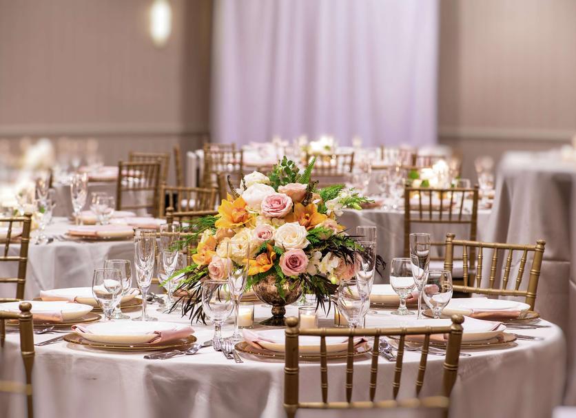 Banquet hall Photo