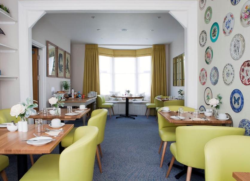Restaurant Photo