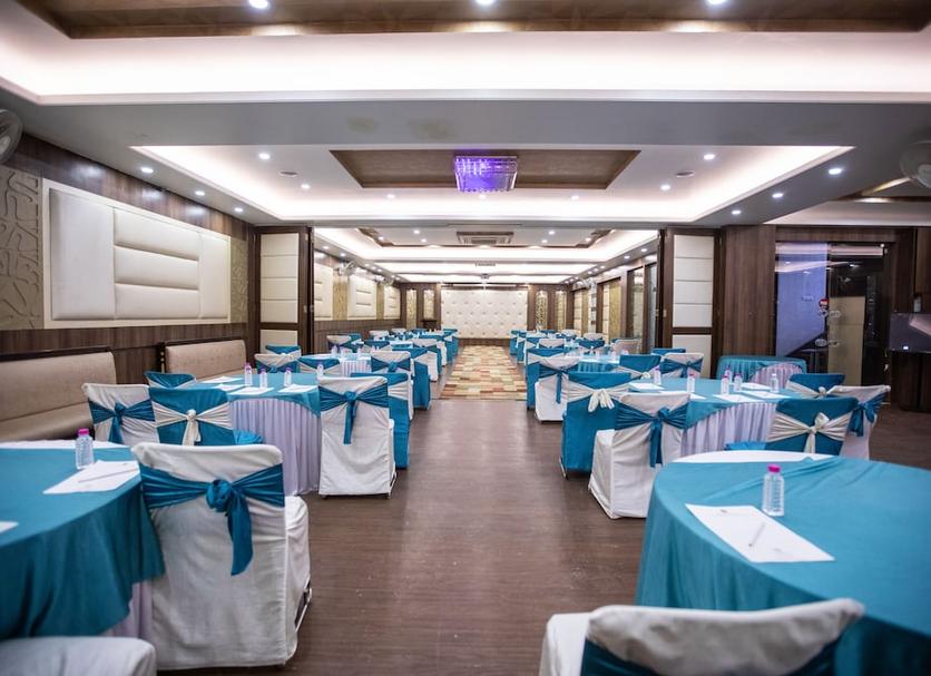 Banquet hall Photo