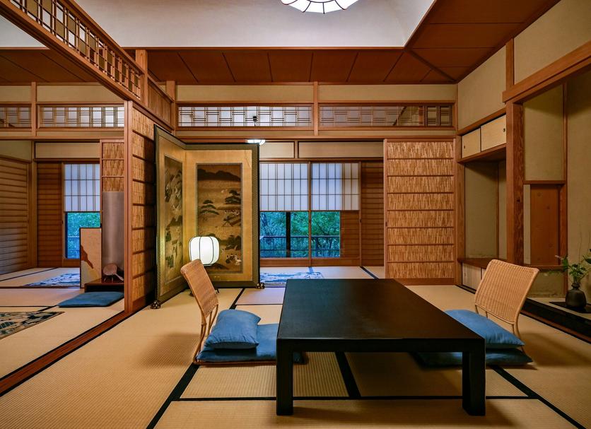 Dining room Photo