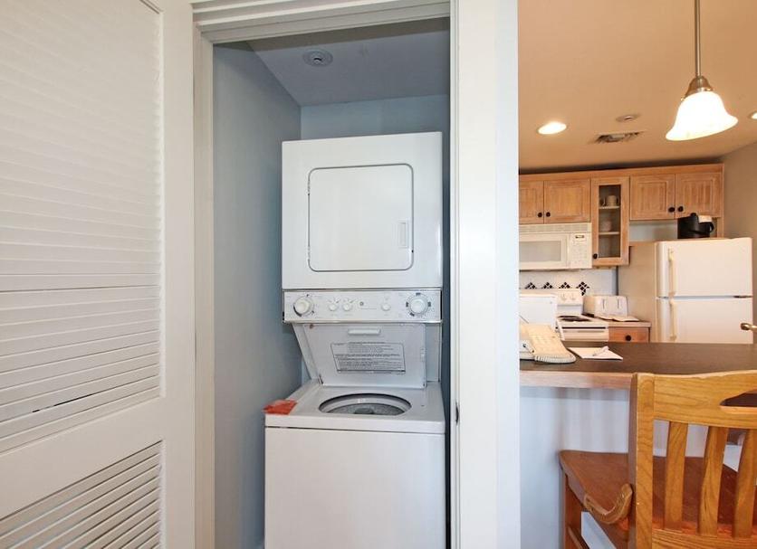 Laundry facility Photo