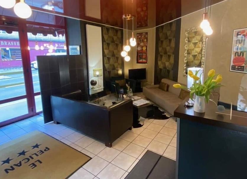 Front desk Photo