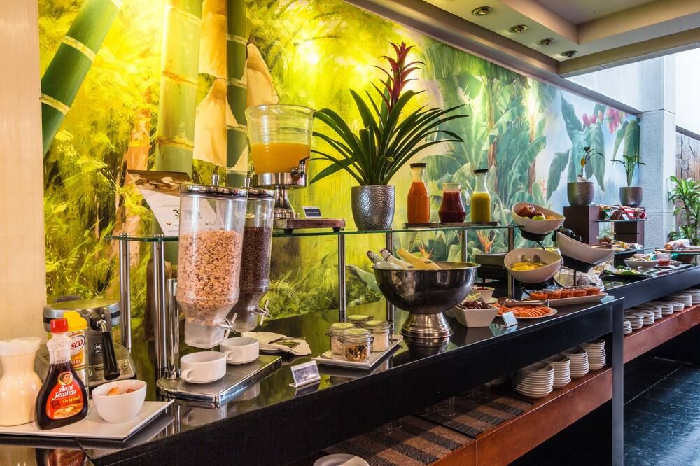 Buffet Photo
