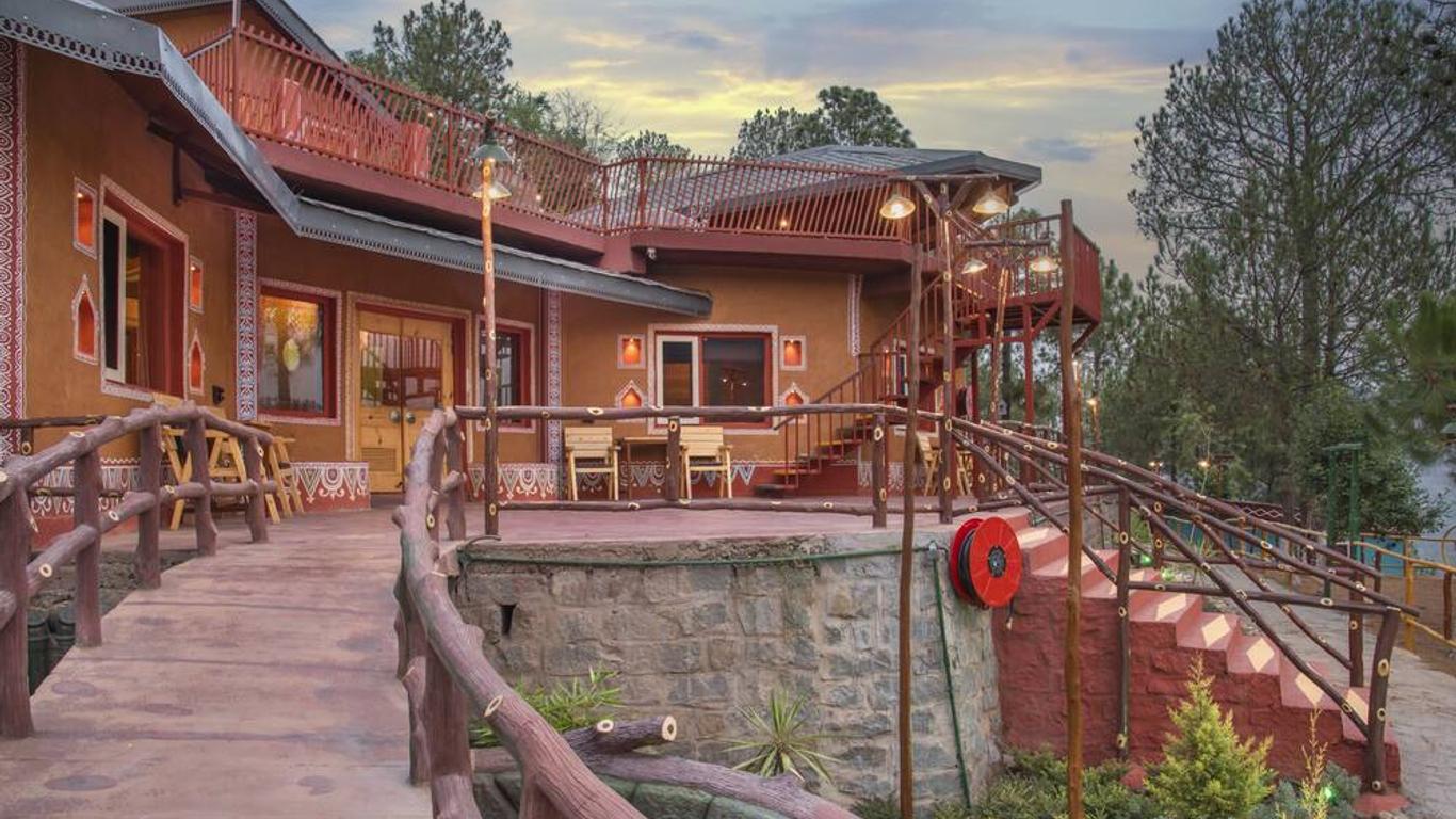 A Kasauli Ggaon by Echor
