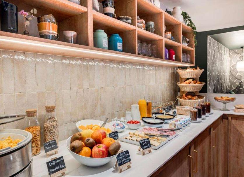 Buffet Photo